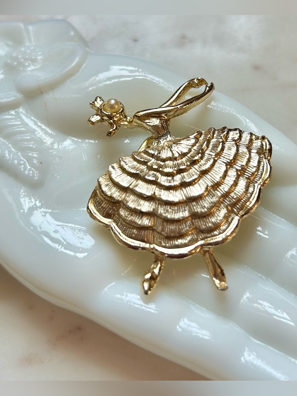 Vintage Ballerina Brooch Pin Gold-tone Faux Pearl